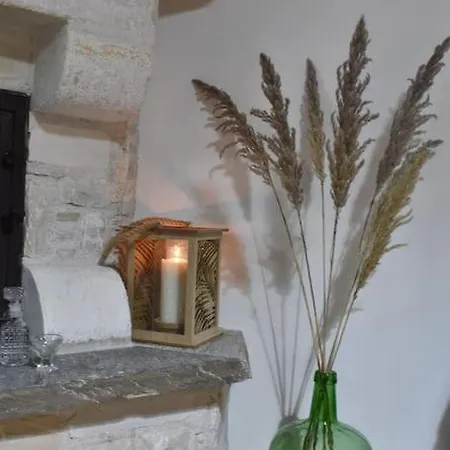 Liberty's House * Mouresi